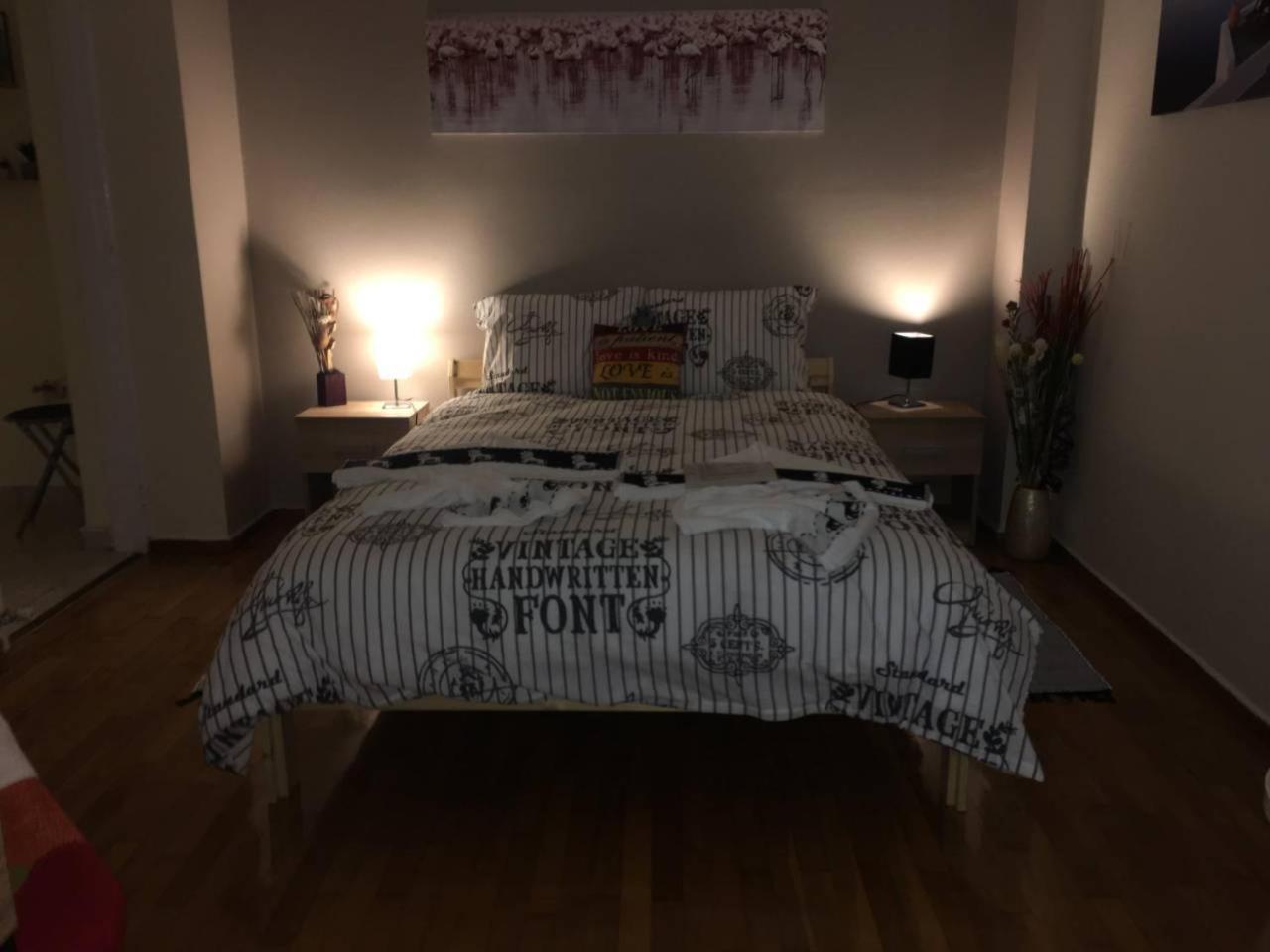 La Vie En Rose Studio,Close To Beach, Paleo Faliro Атина Екстериор снимка