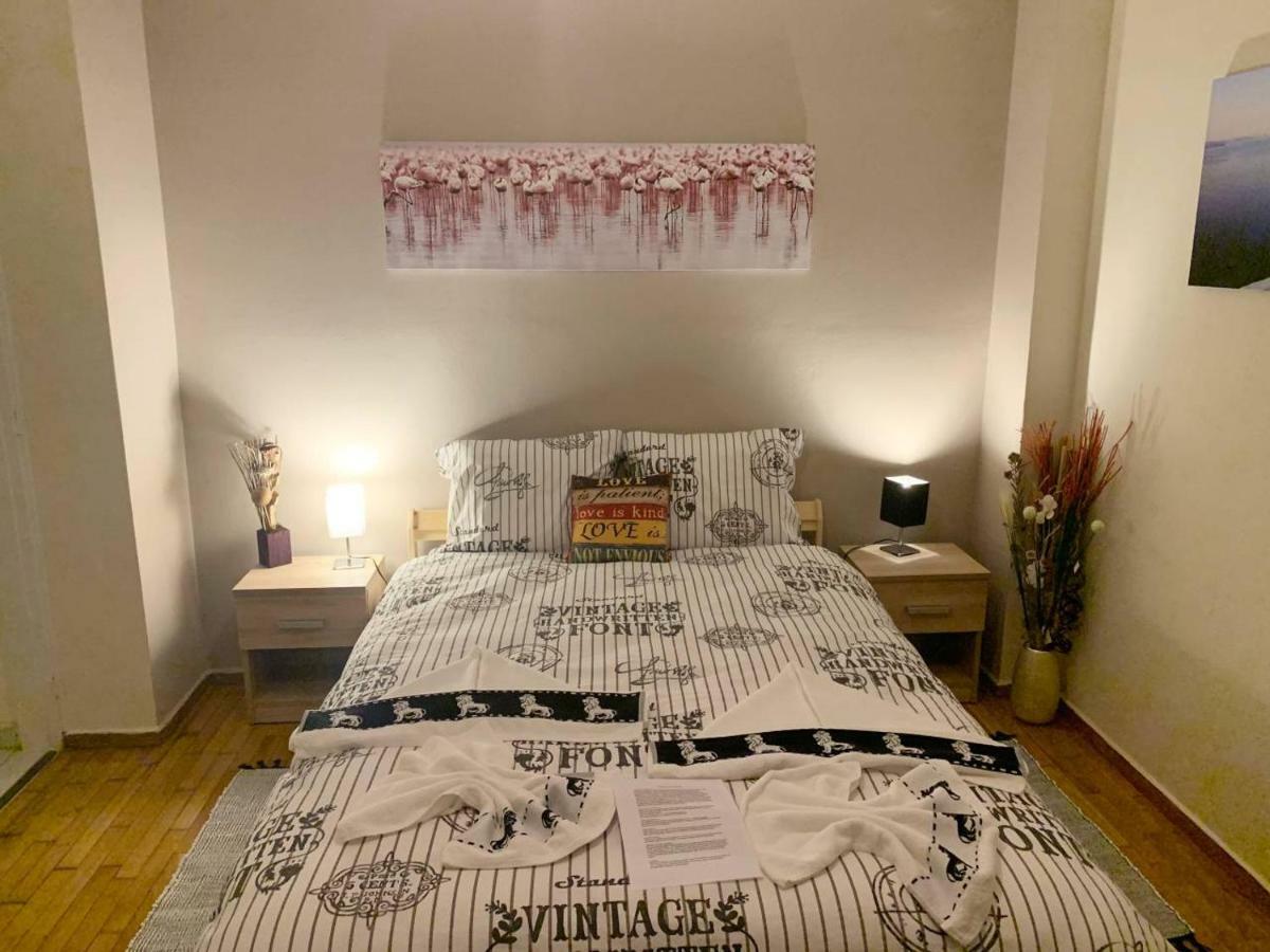 La Vie En Rose Studio,Close To Beach, Paleo Faliro Атина Екстериор снимка